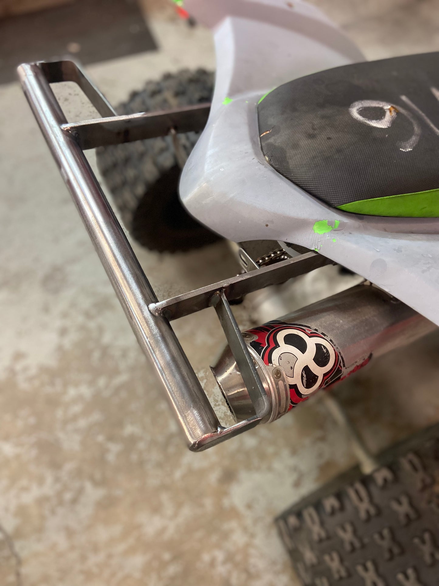 KFX 450 Grab Bar
